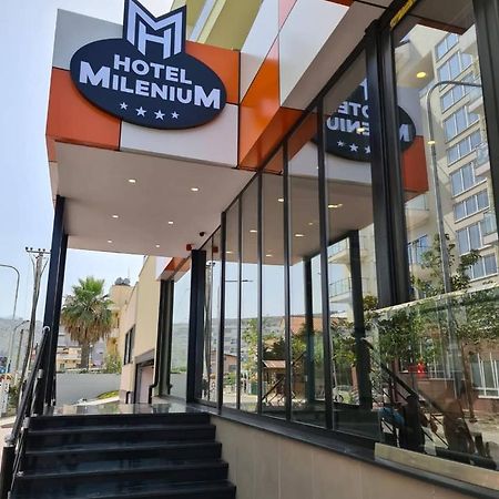 Milenium Hotel Shëngjin Zewnętrze zdjęcie