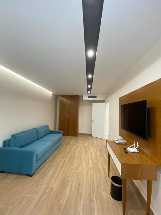 Milenium Hotel Shëngjin Zewnętrze zdjęcie