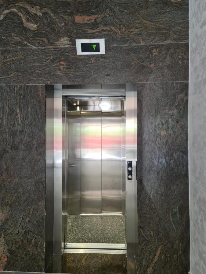 Milenium Hotel Shëngjin Zewnętrze zdjęcie